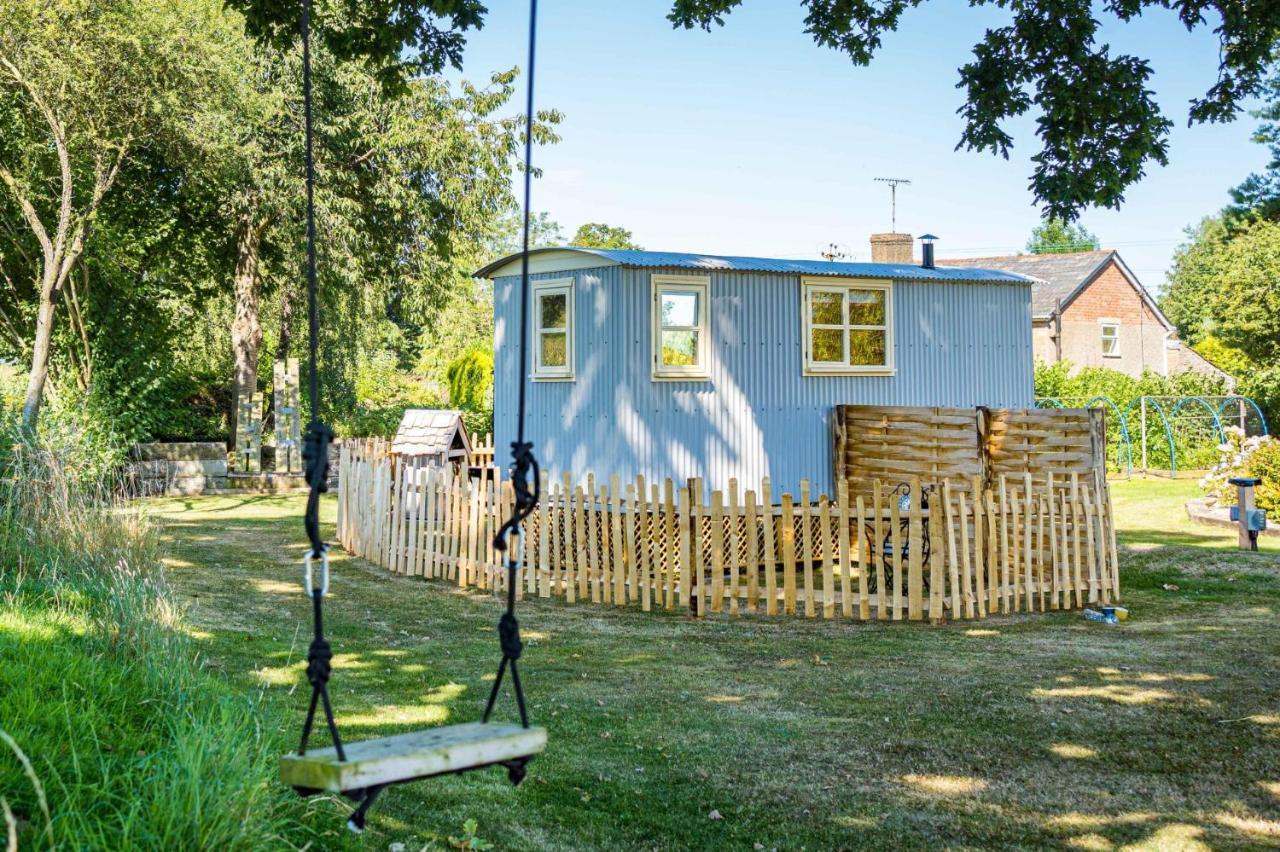 The Hideaway Hut - 1 Bed Shepherds Hut - Hereford Lägenhet Exteriör bild